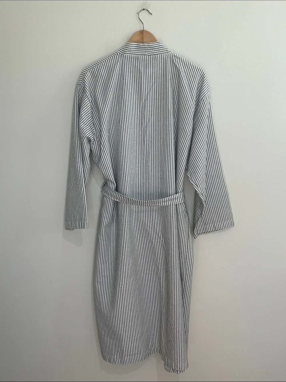 Kassatex Black and White Striped 100% Cotton Unisex Robe One Size Fits Most EUC